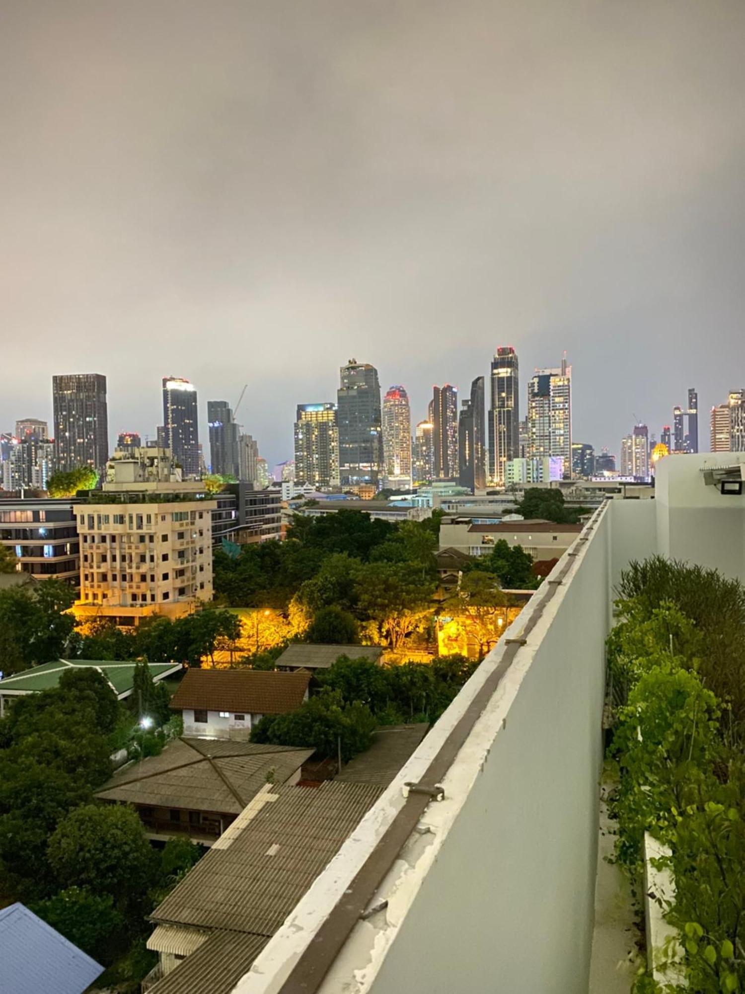 Tierra Residences Bangkok Bagian luar foto